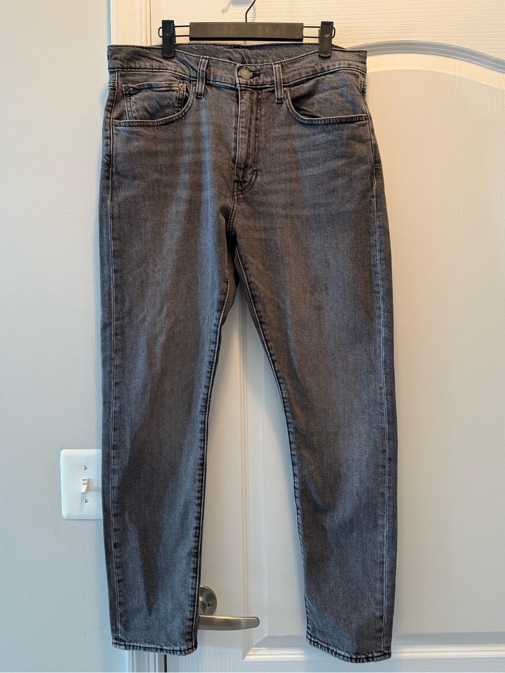 Levi's 512 Slim Tapered Men's Jeans in Grey Wash